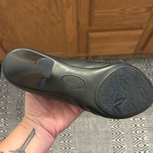 Black Strictly comfort heels - Picture 2 of 3